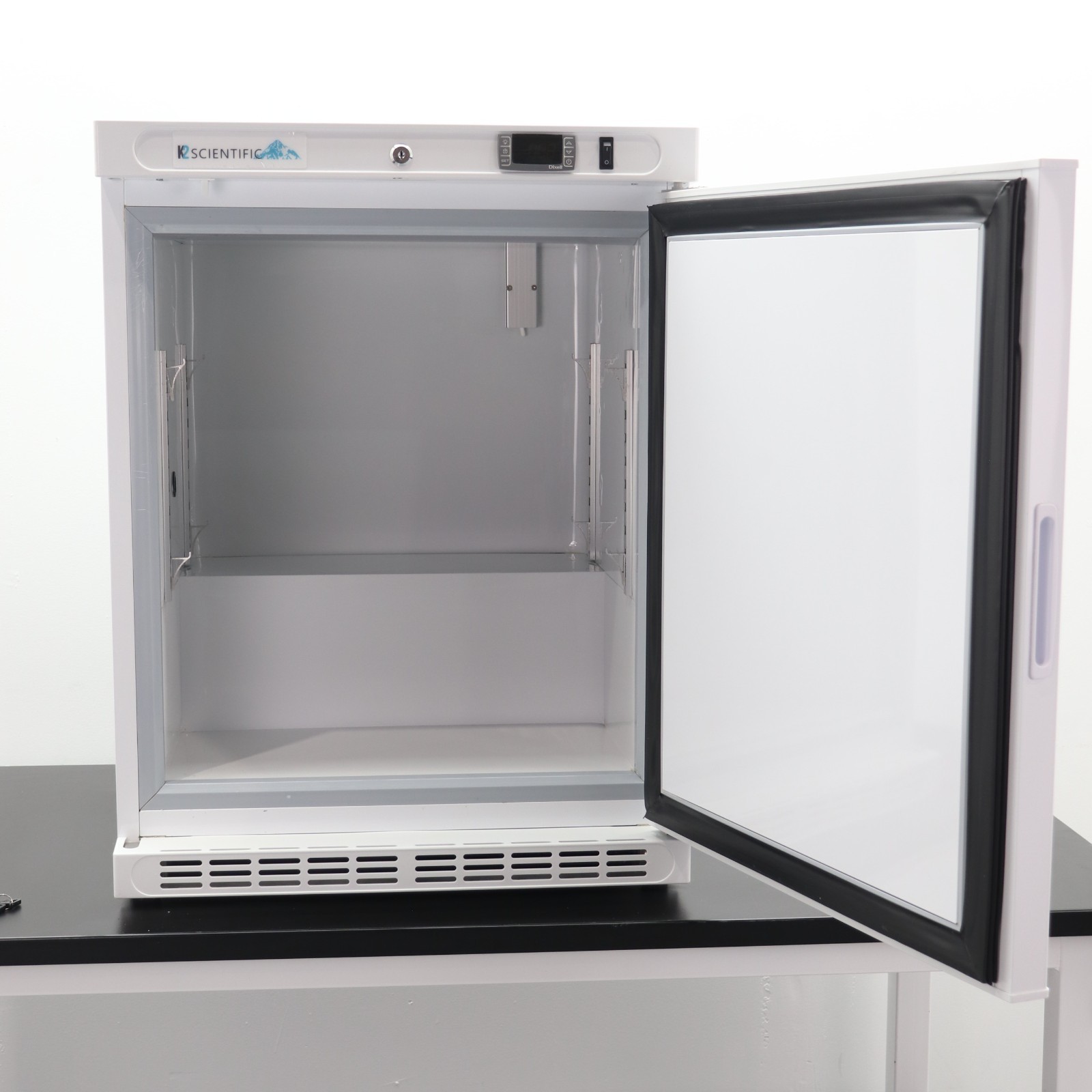 4 Cu. Ft. Undercounter Freestanding Solid Door Freezer KYD0110F22107071