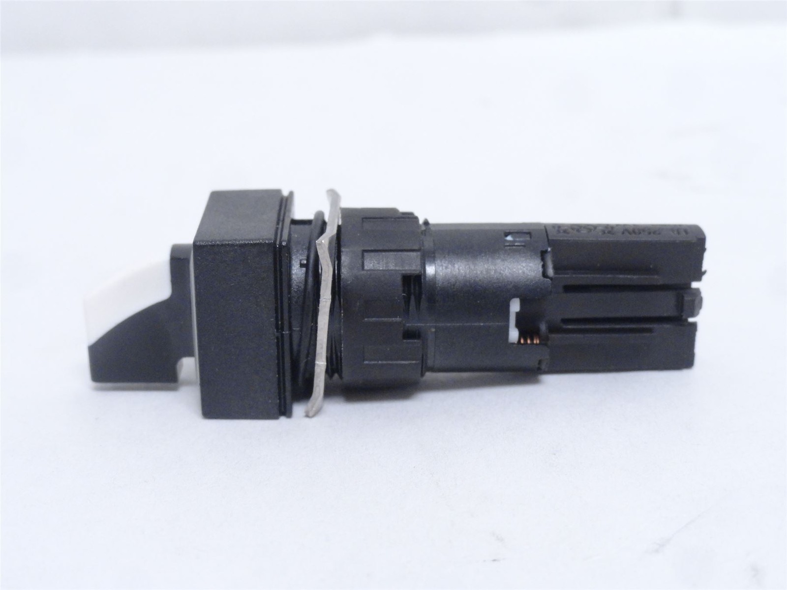 251932 New-No Box; Marel 4265809 Switch For Delford Labeler; HD
