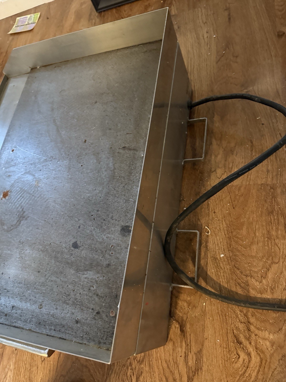 Waring WGR240X 24 in x 16 in Countertop Electric Griddle 240V Read