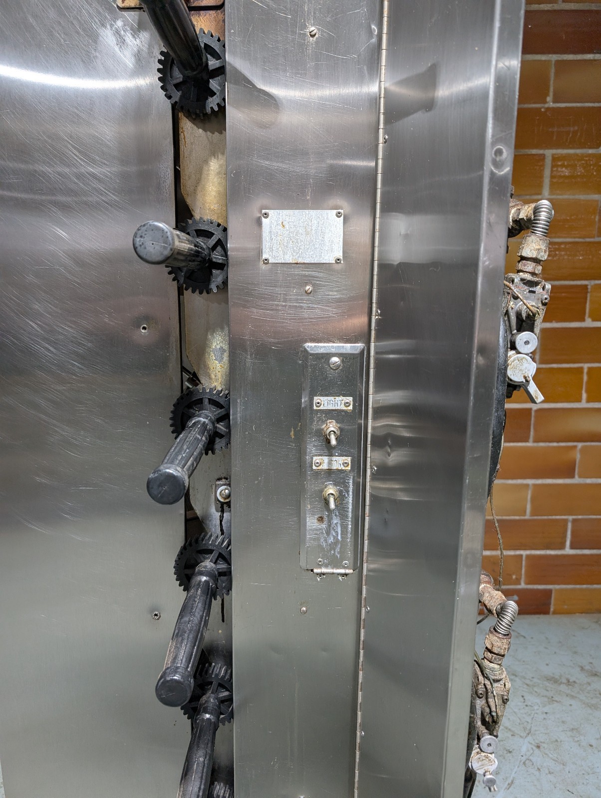 Old Hickory Rotisserie Oven N/7G Restaurant, Deli, Grocery NO Door