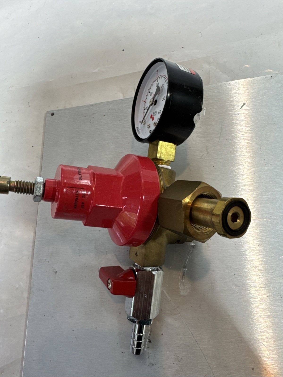 Micro Matic 841 Economy Series Single Gauge Primary CO2 Regulator