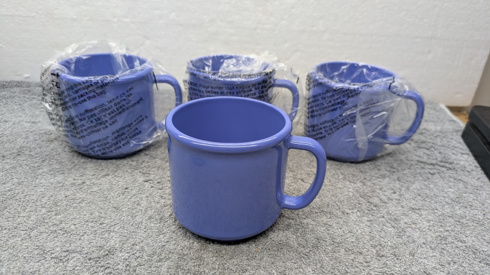 4 PACK Thunder Group PLMG9035GCM 10 oz Melamine Mug Blue CR9035BU New