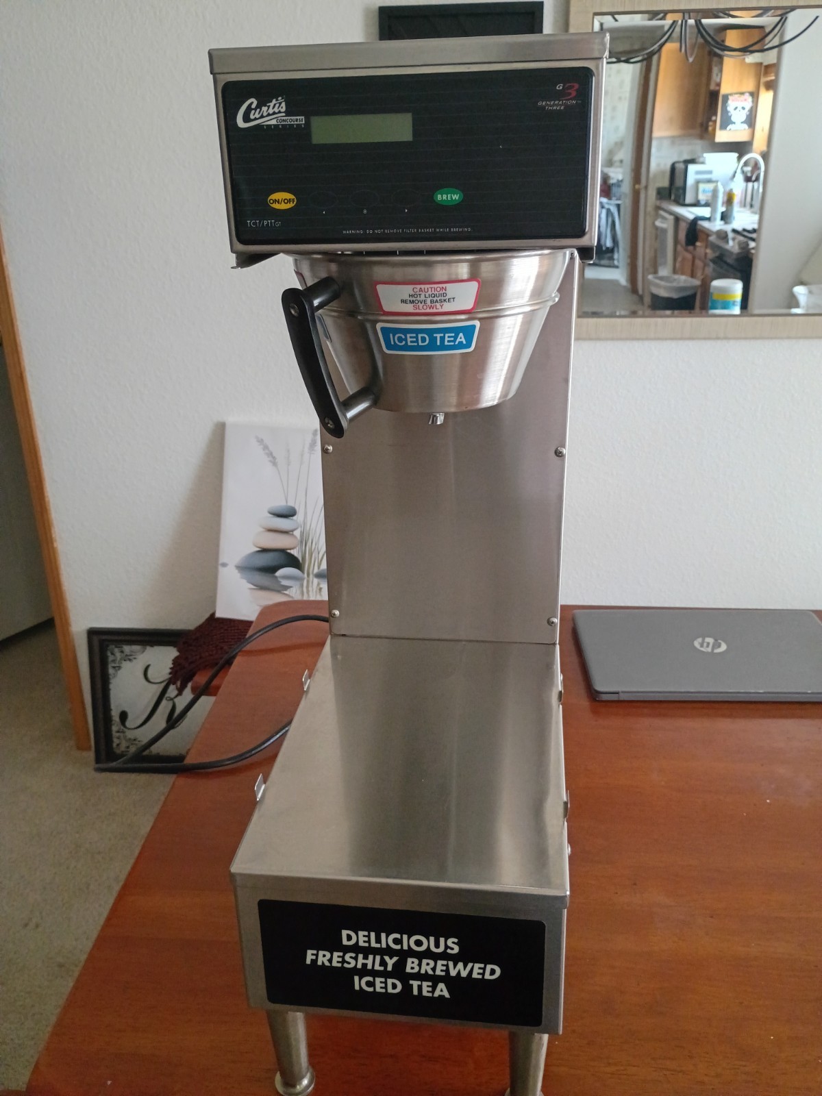 Used Curtis PTT3 Single Tea Brewer w/ Digital Programming – 120v