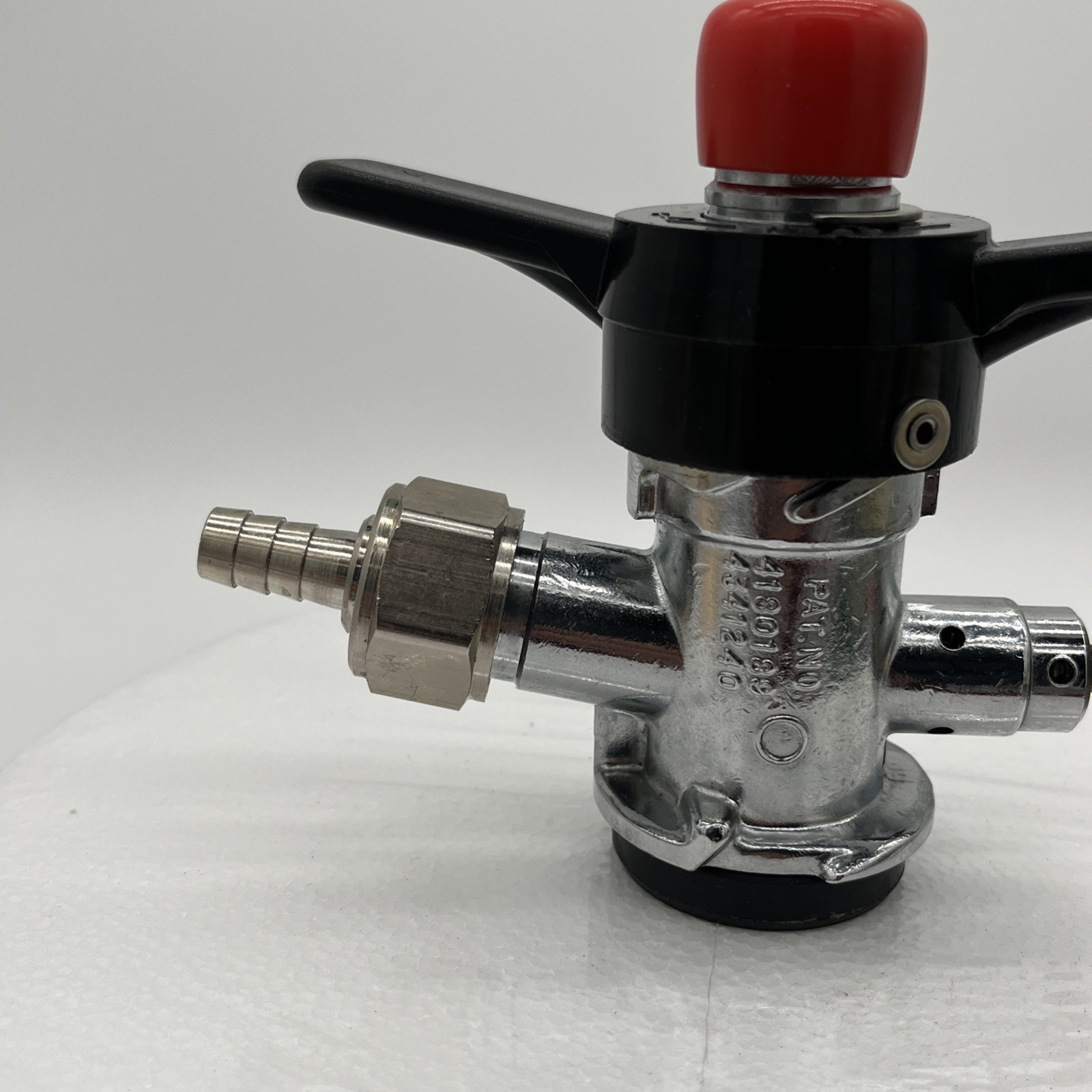 Plastic Wing Handle Fast Tap Keg Coupler . Mint Condition