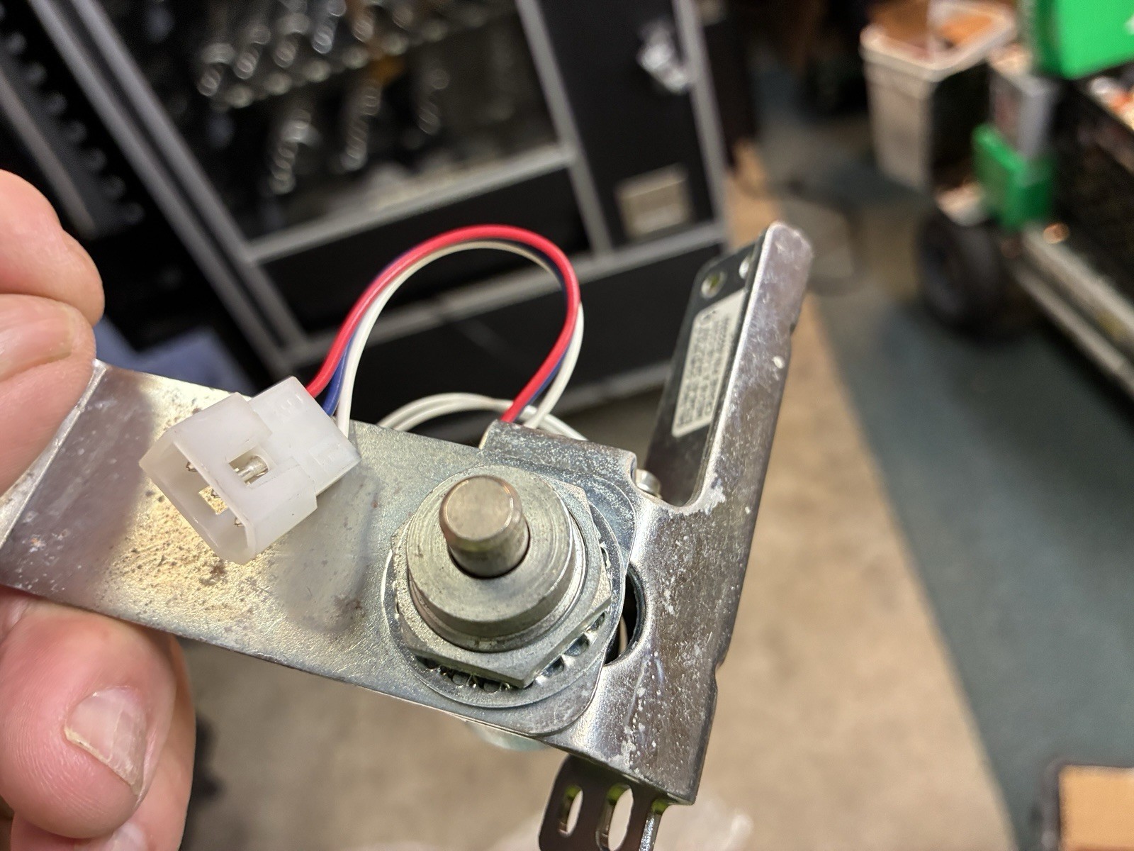 CRANE NATIONAL 4322309 LATE UPDATED DOOR SOLENOID FOR 432 COLD FOOD MACHINES.