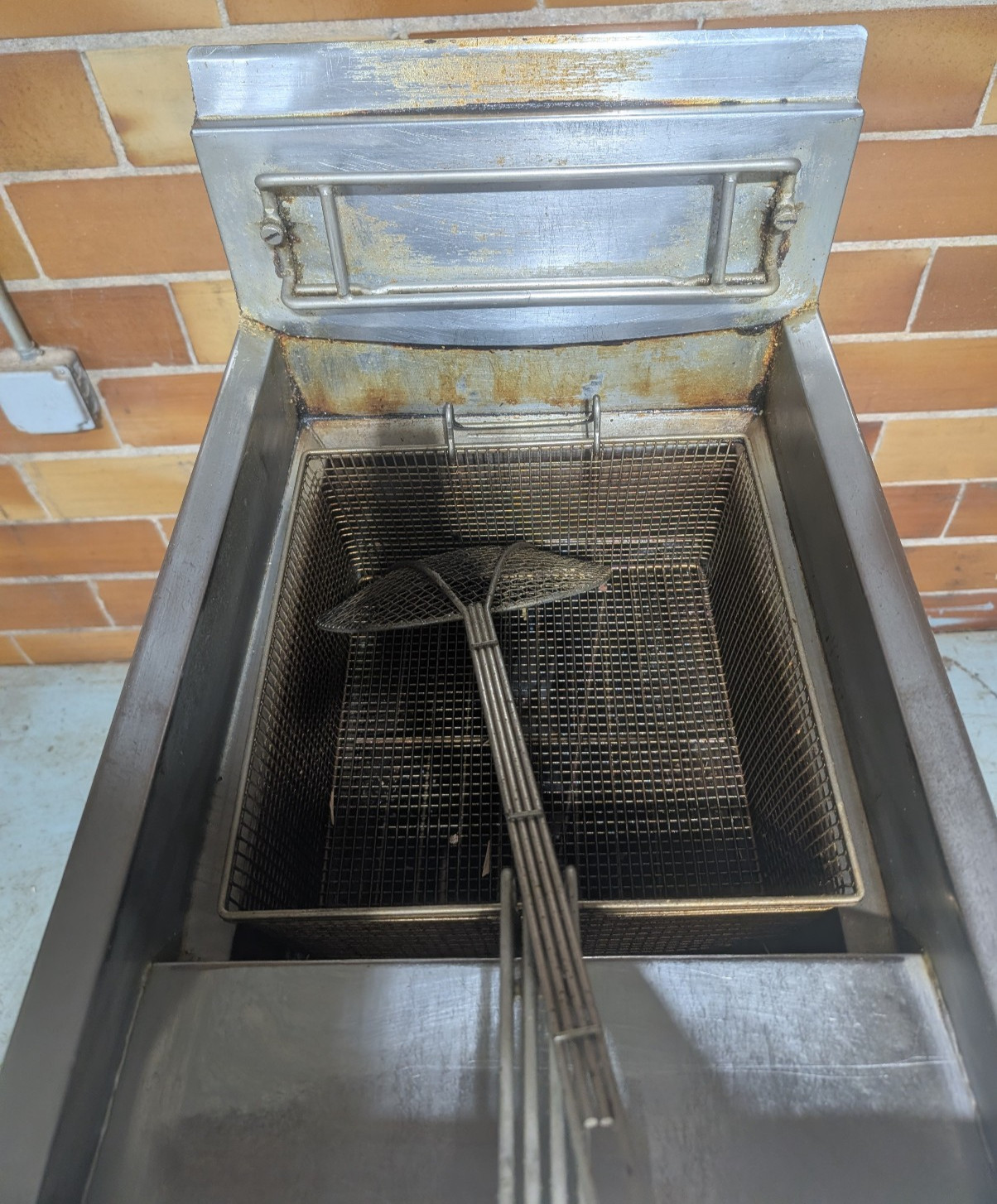 Frymaster GF14SD Natural Gas Floor Deep Fryer, 40 lb., 100,000 BTU