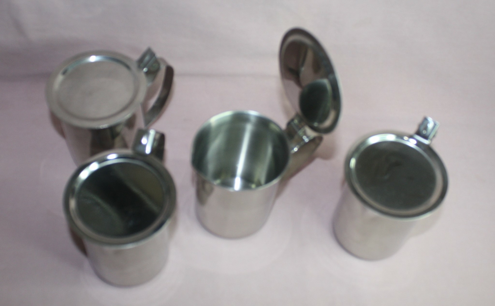 VINTAGE 4 RESTAURANT STAINLESS STEEL SYRUP PITCHERS / WATER POTS 8 OZ. INDIA