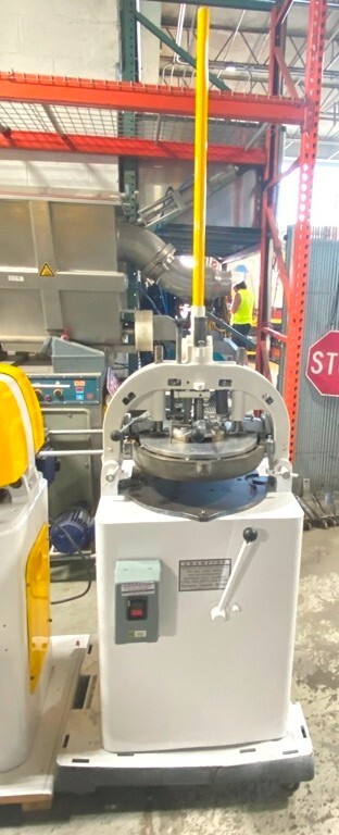 Dough Divider & Rounder/ Nussex / Eberhardt Model P7U Semi Automatic 26 Cut