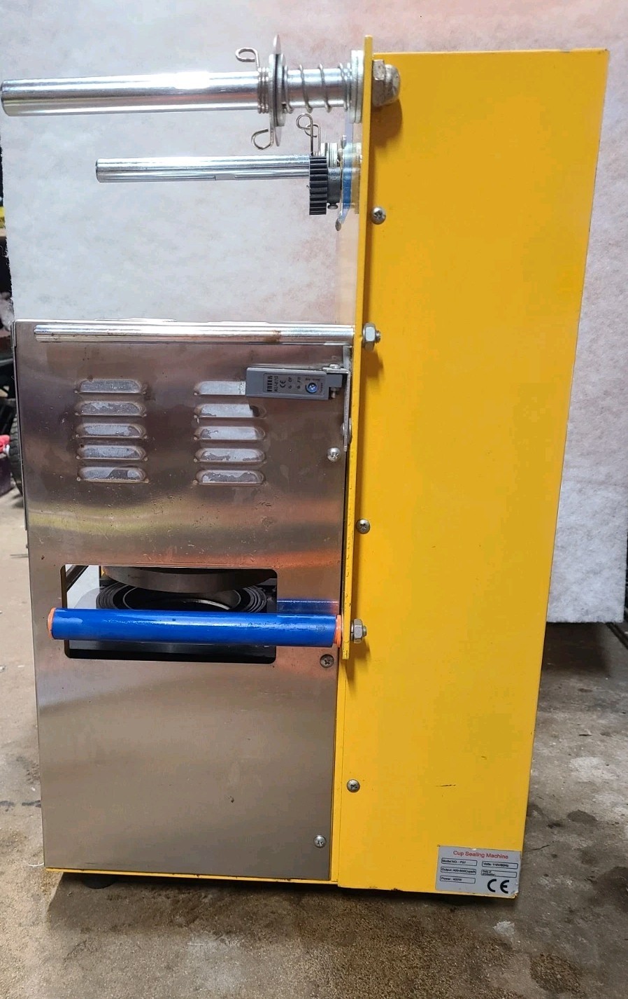 Automatic Cup Sealing Machine & 2 Rolls Of Film F07 Boba Bubble Tea Coffee
