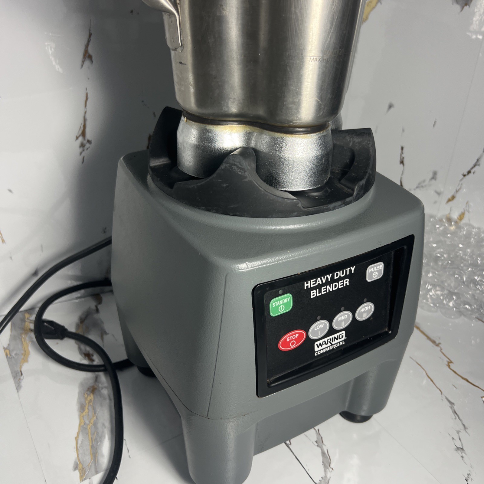 Waring CB 15 Heavy Duty One Gallon 3.75HP 3-Speed Commercial Blender