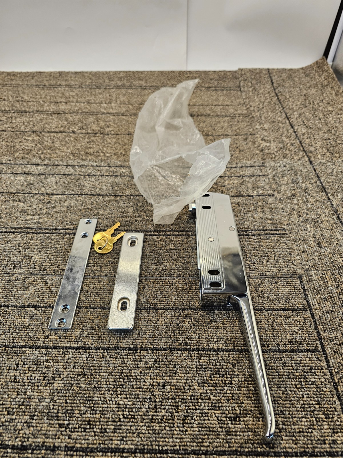 Component Hardware Group R25 Series Magnetic Latch Handle Steel Chrome