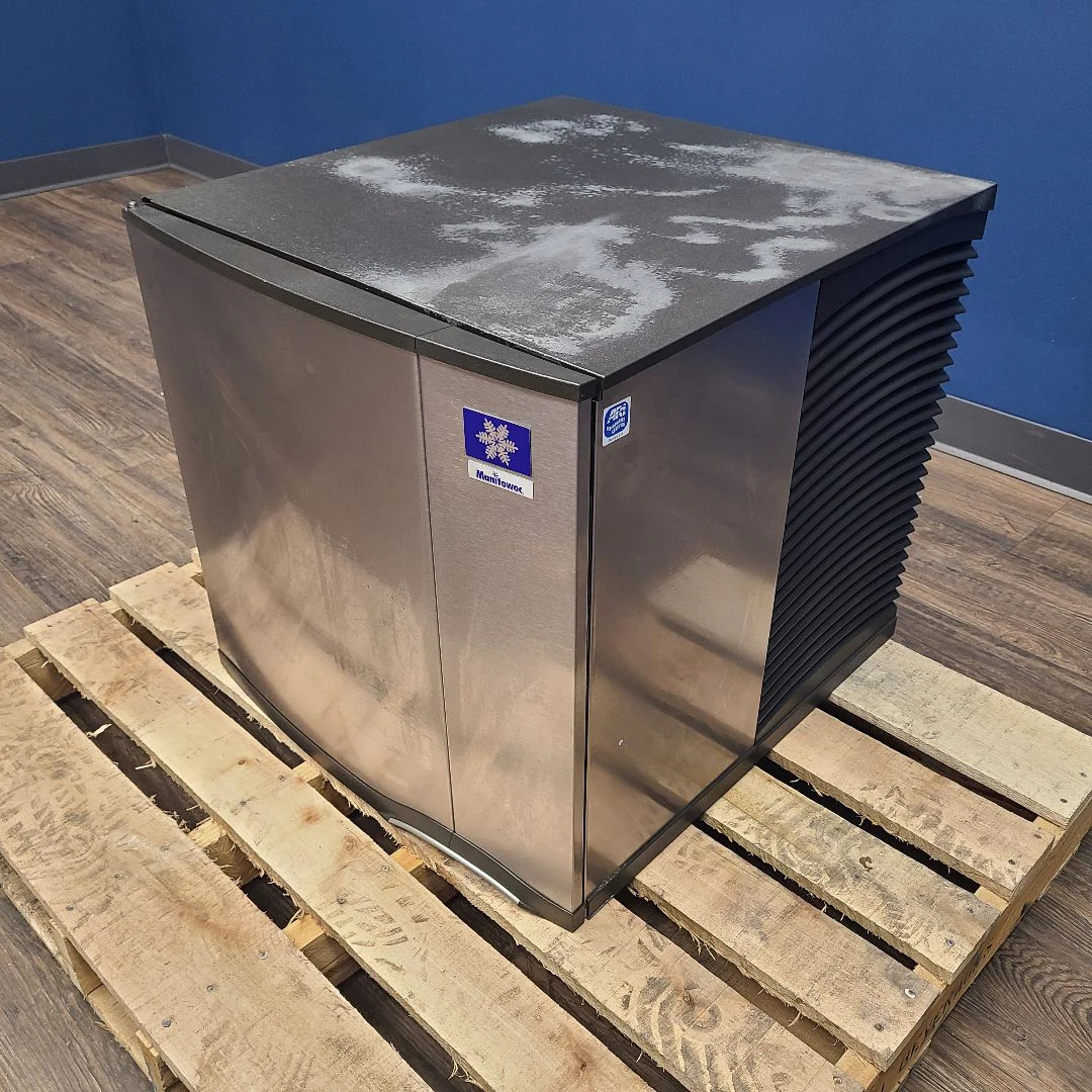 Used Manitowoc IY0324A Ice Maker Cube-Style 1038932