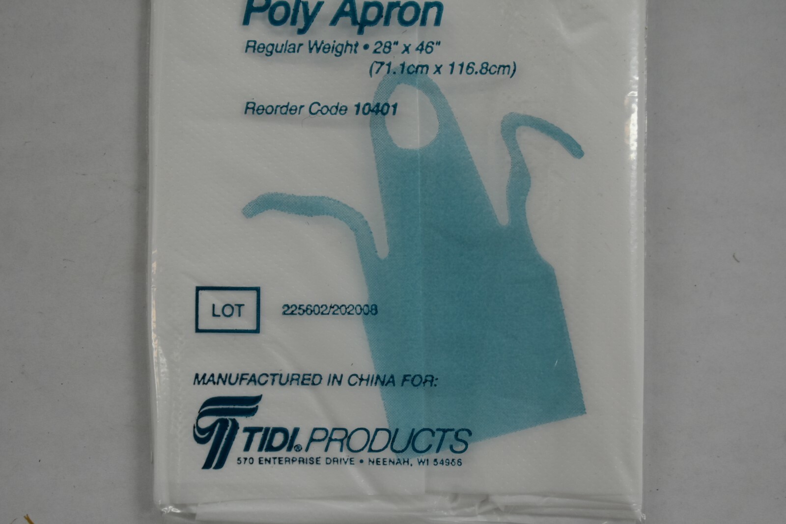 900 Count Tidi 10401 Poly Aprons 28″ x 46″ Regular Weight Polyethylene Cafeteria