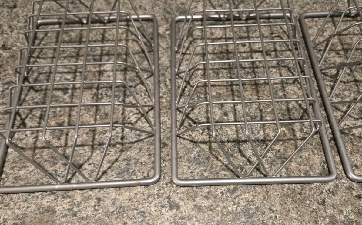 Set of 4 HUBERT Wire Display BAKERY BASKET Pastry Tray Rectangular Nickel VGC