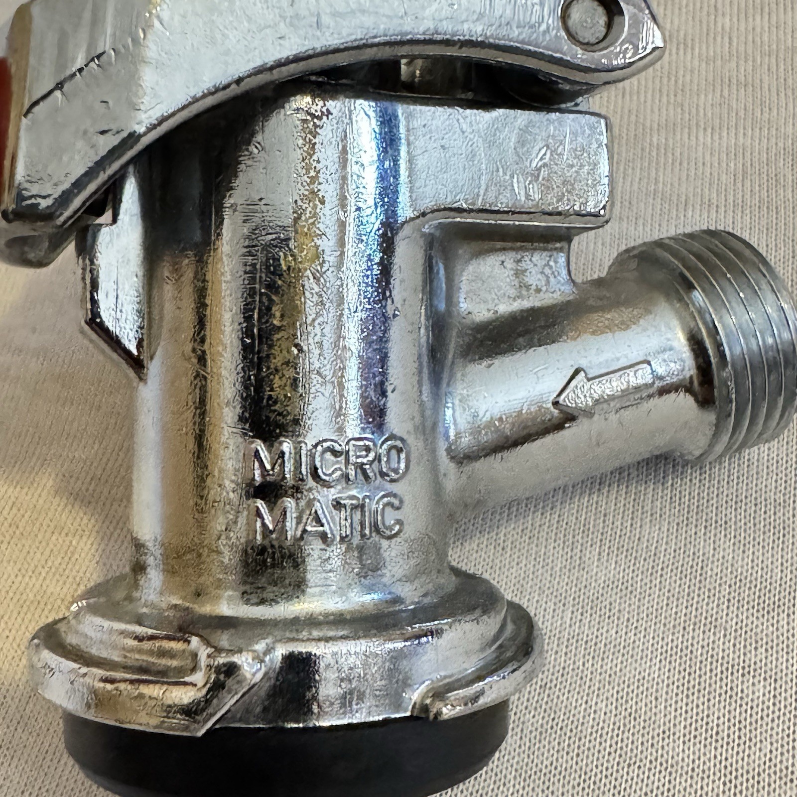 Micro Matic Red Coors Lever Handle D-System Keg Coupler Untested