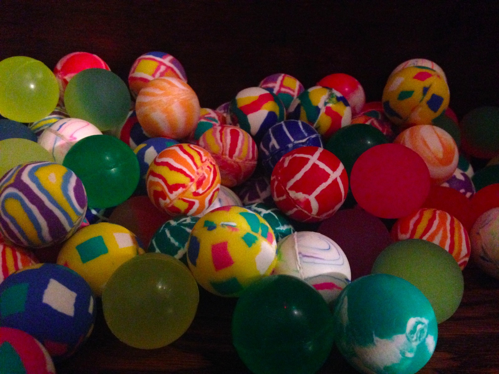 500 Super Bouncy Balls Bulk Toy Vending Gumball Machine 27mm 1″ Superballs