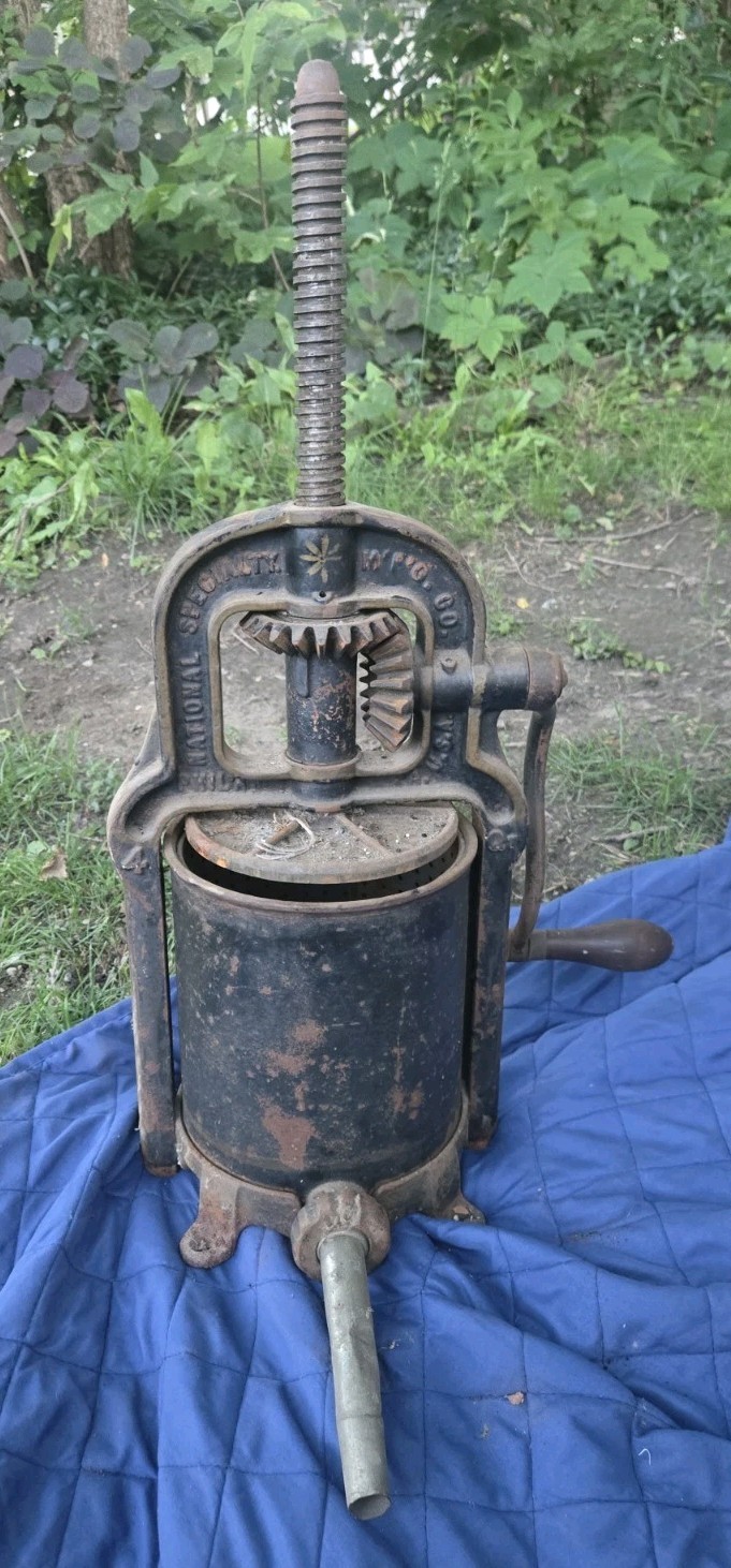 Antique Cast Iron National Specialty 4qt Sausage Stuffer Fruit Press USA