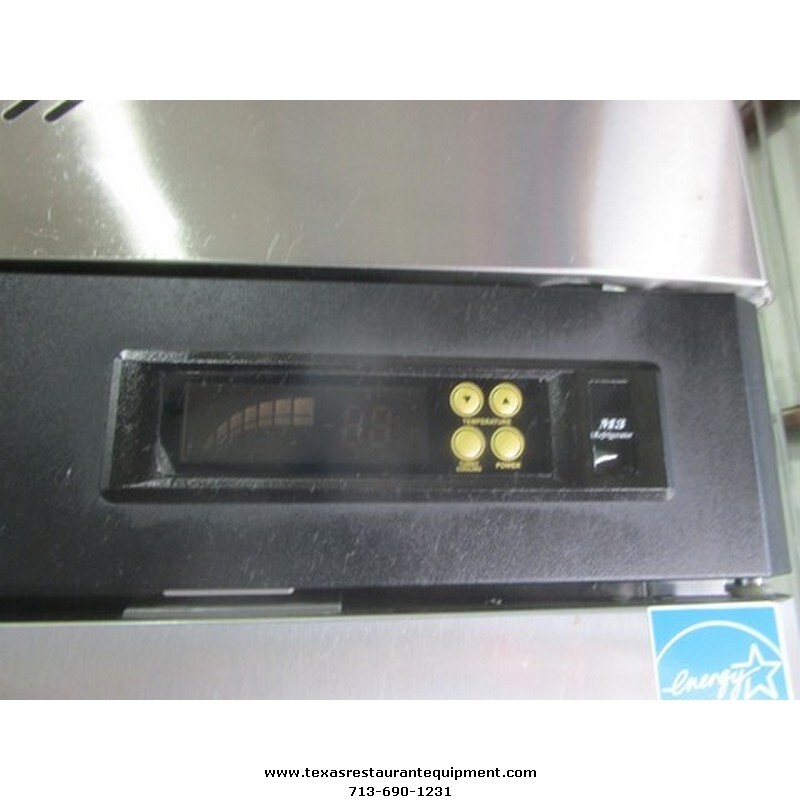 USED TURBO AIR M3R24-1-N 28 3/4″ REACH IN REFRIGERATOR