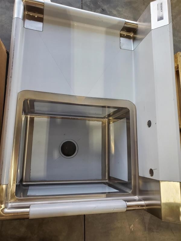 Regency 36 1/2″ One Compartment Commercial Sink – Missing Legs/Drain Basket