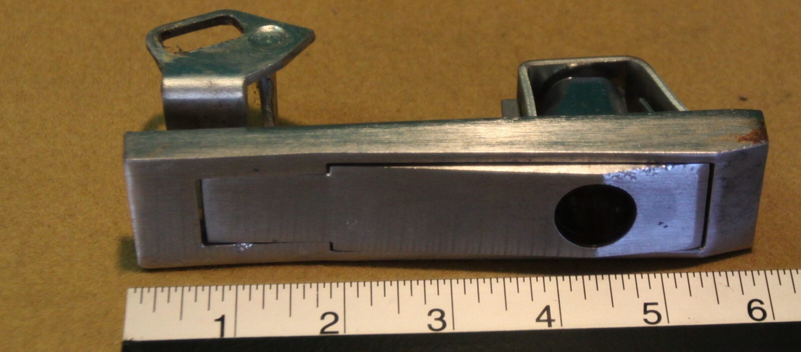 National L handle locking assembly – there is no lock or keys
