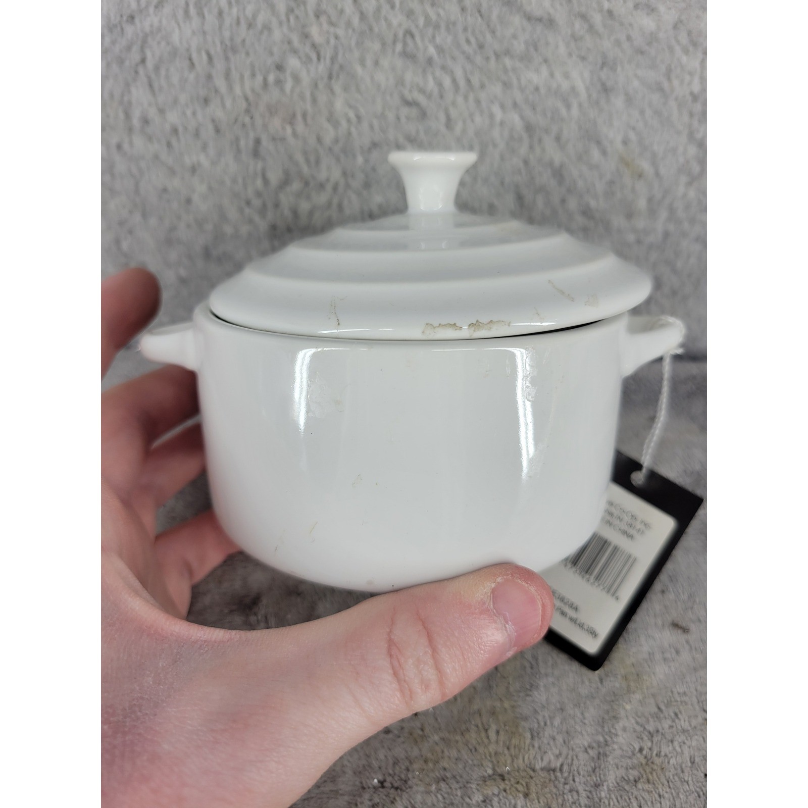 Creative Co Op White Ceramic Ramekin Pot Dish with Lid Microwave Dishwasher Safe