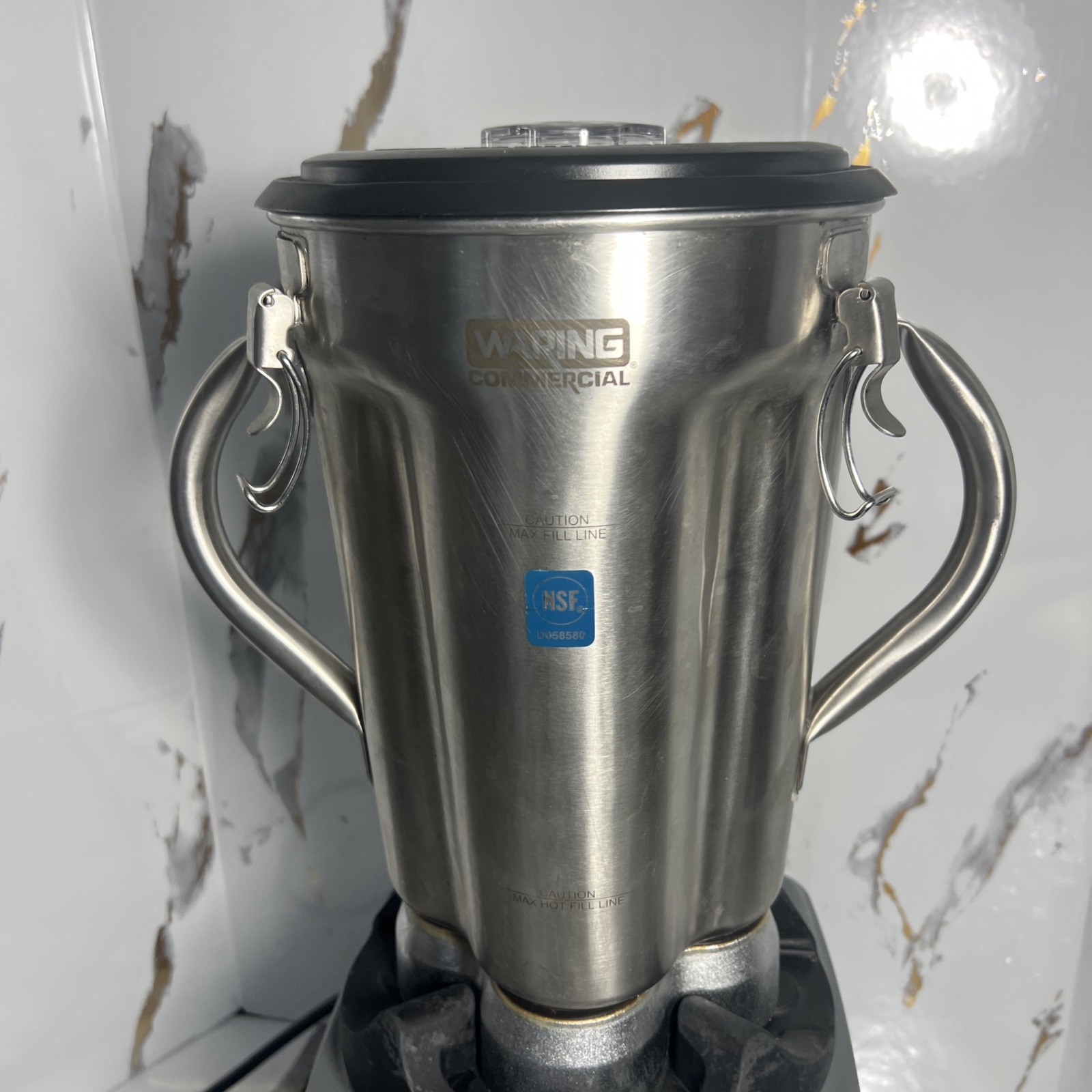 Waring CB 15 Heavy Duty One Gallon 3.75HP 3-Speed Commercial Blender