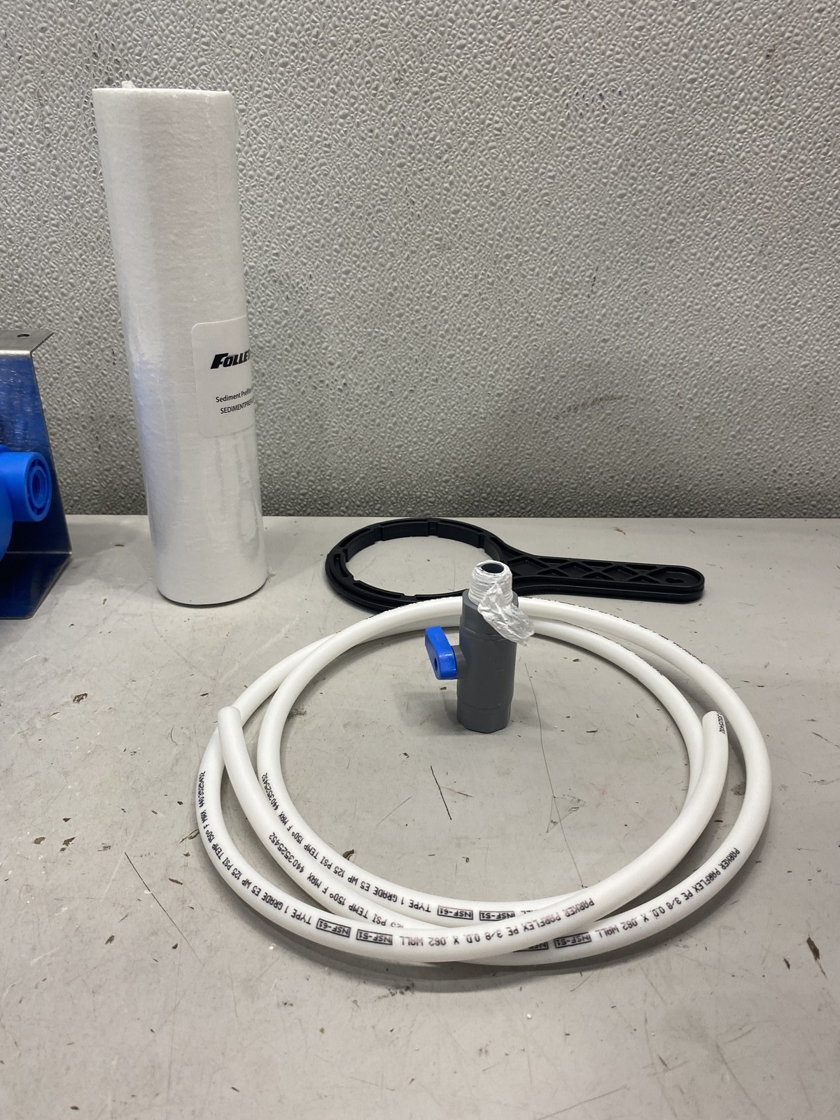 Follett Water Filter System w/ Pre Filter 015556646