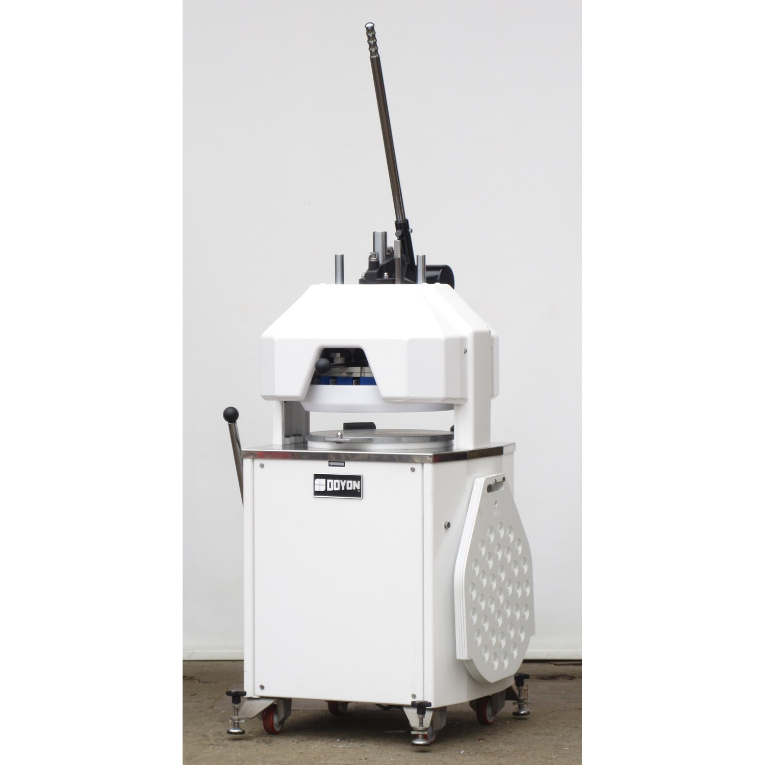 Doyon DSA4436 Semi-Automatic Dough Divider Rounder 36 Portion