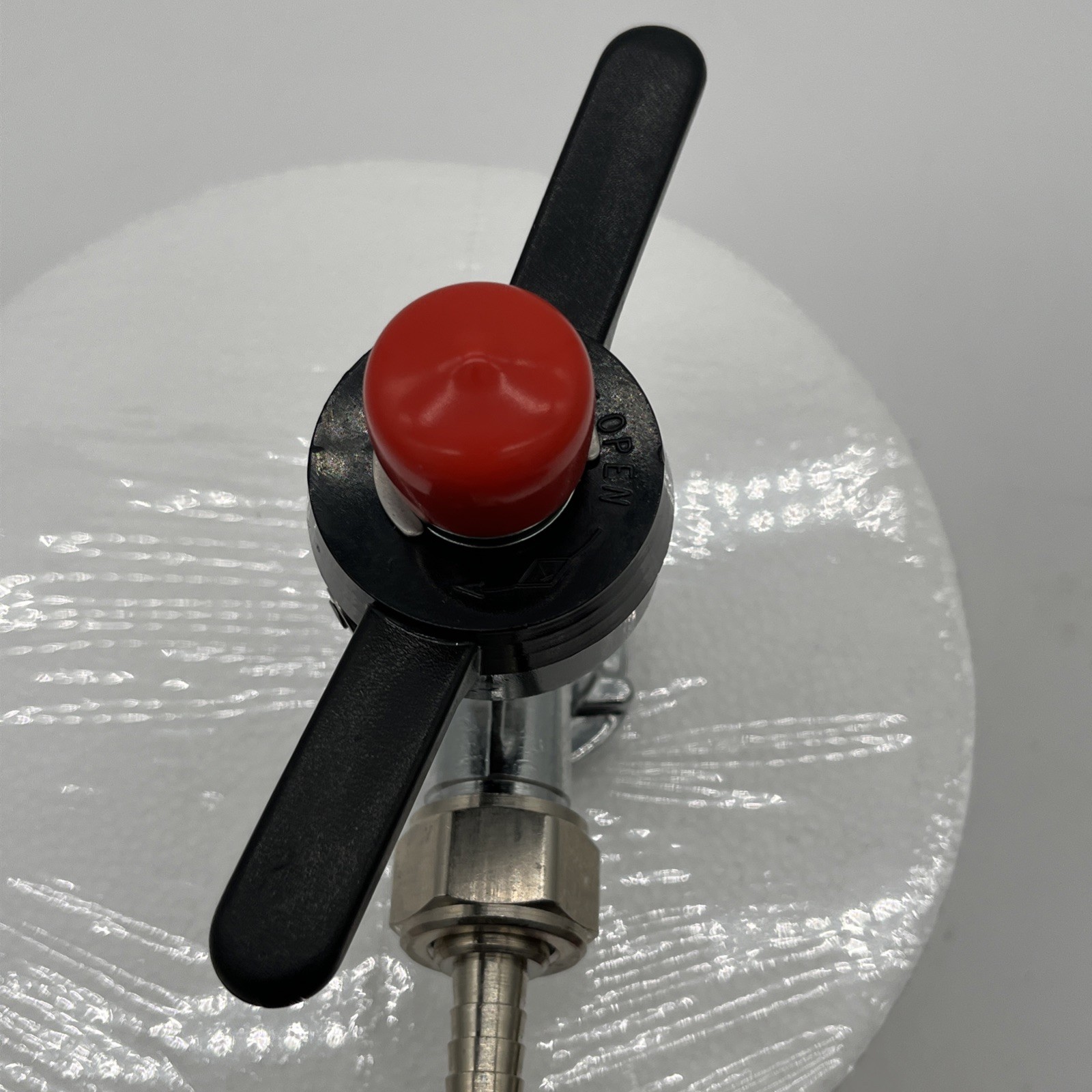 Plastic Wing Handle Fast Tap Keg Coupler . Mint Condition