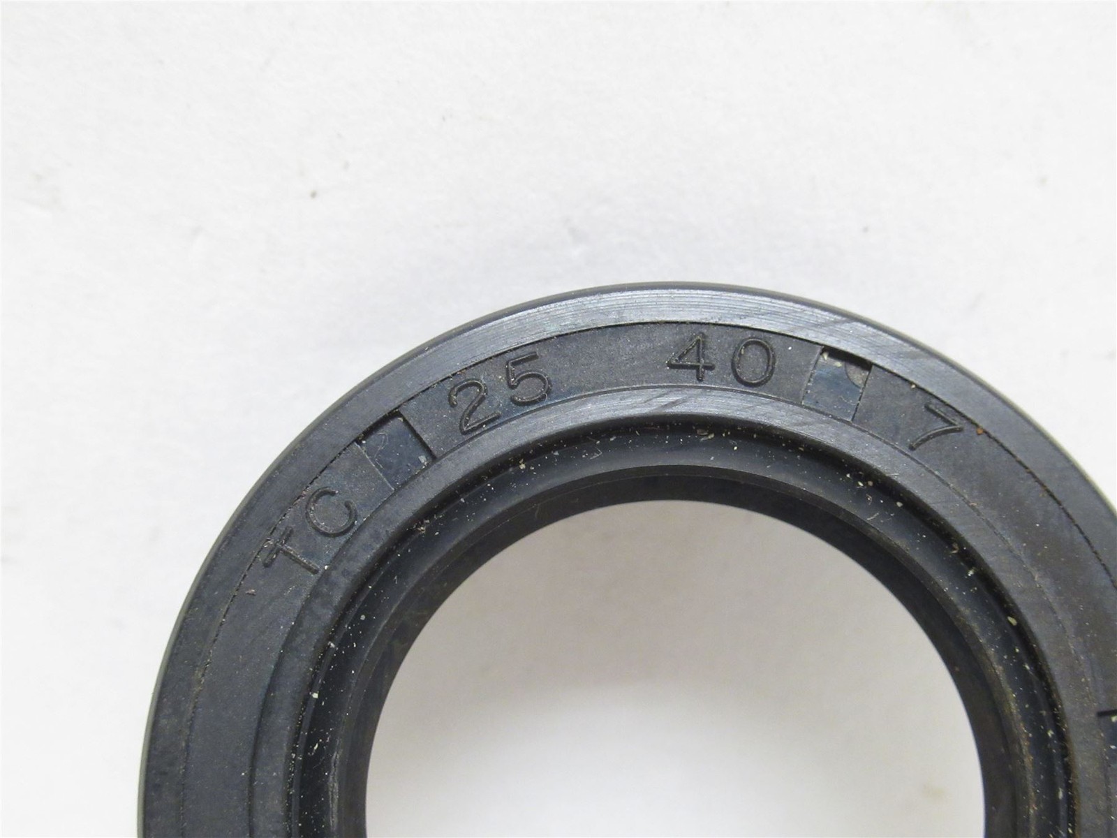 240105 New-No Box; Marel 7323760CC2504007 Lot-2; Oil Seals; 25mmID x40mmOD