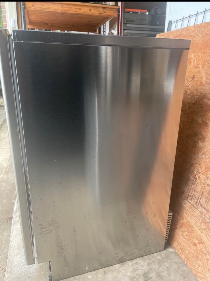 Hoshizaki AM-50BAE-AD Undercounter Nugget Ice Machine 115-120V Air Cooled