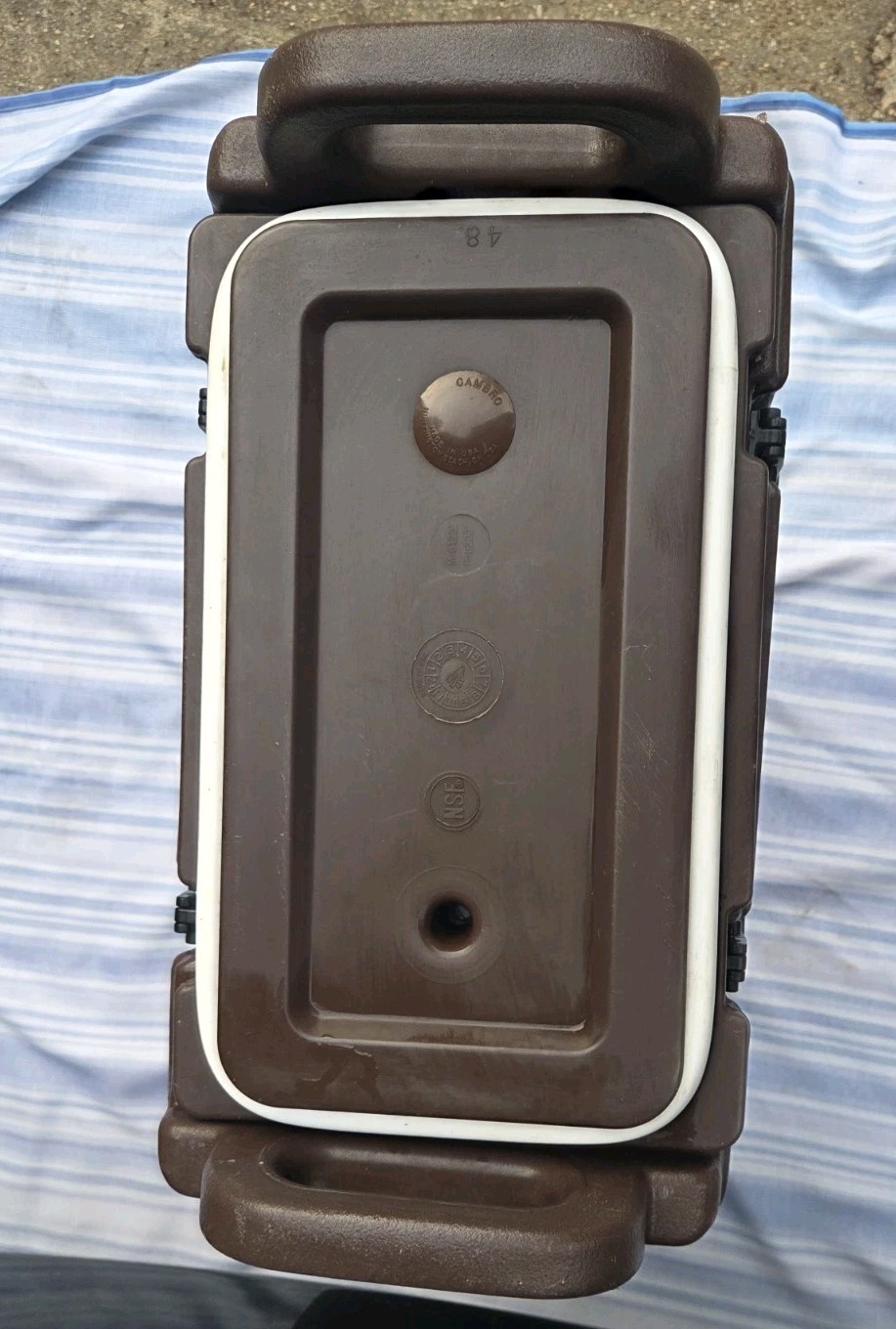 Cambro Camtainer Polyethylene Beverage Container Brown 4.75 gallon 500 LCD