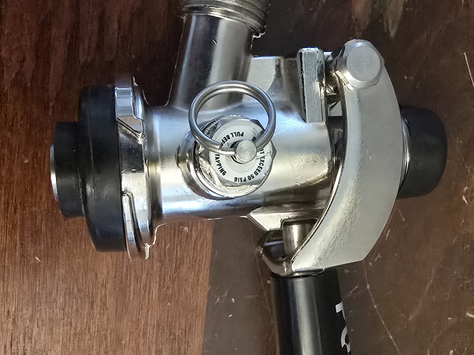 Single Tap Kegerator Keg Coupler
