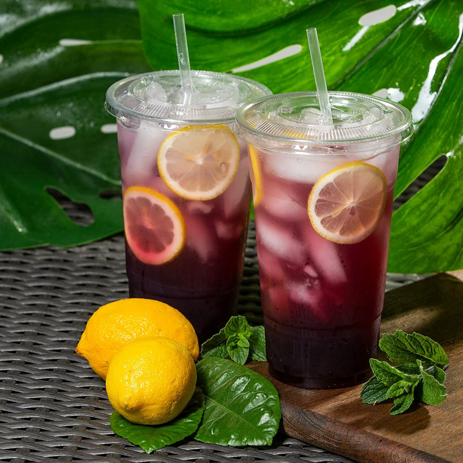 Clear Plastic PET Cups with Flat Lids with Straw for All Kinds of Beverages