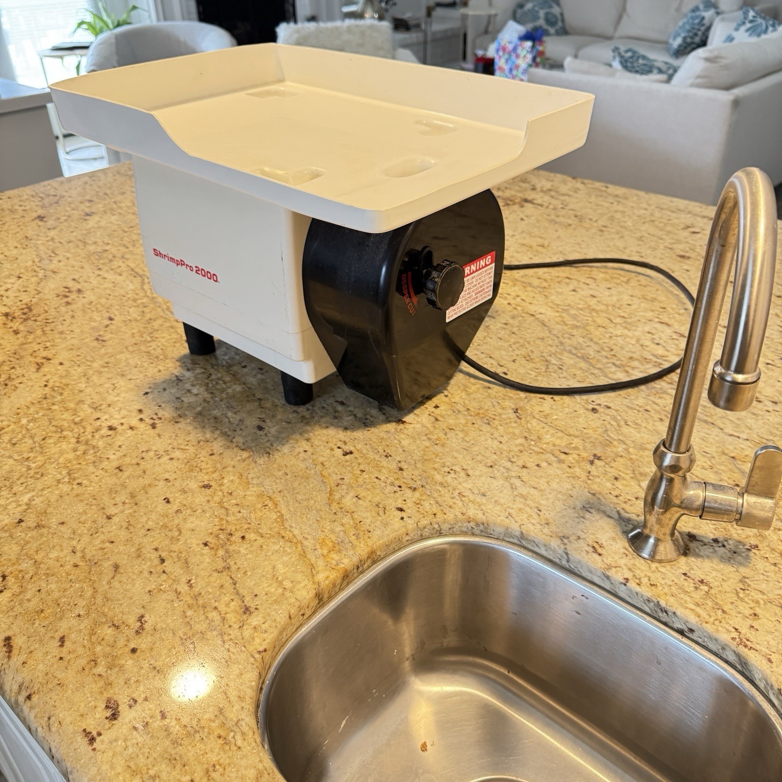 Nemco 55925 Pro 2000 Shrimp Cutter & Deveiner