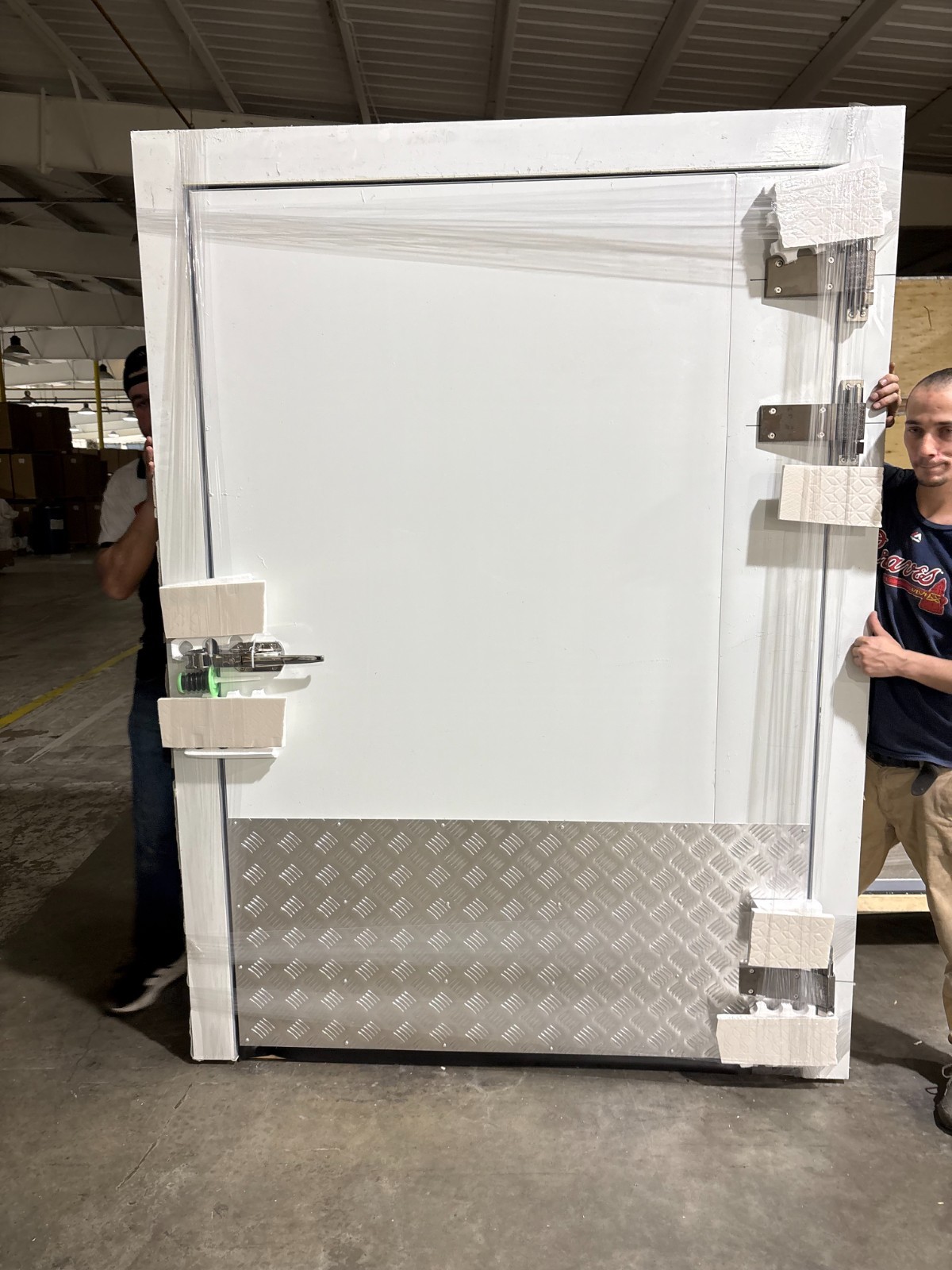 Solid Door Walk-in Cooler & Freezer 54″x80″