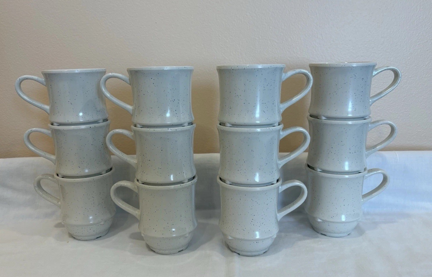 Thunder Group 9 Oz Melamine Stackable Handled Cups Set Of 12 Beige Speckled NEW