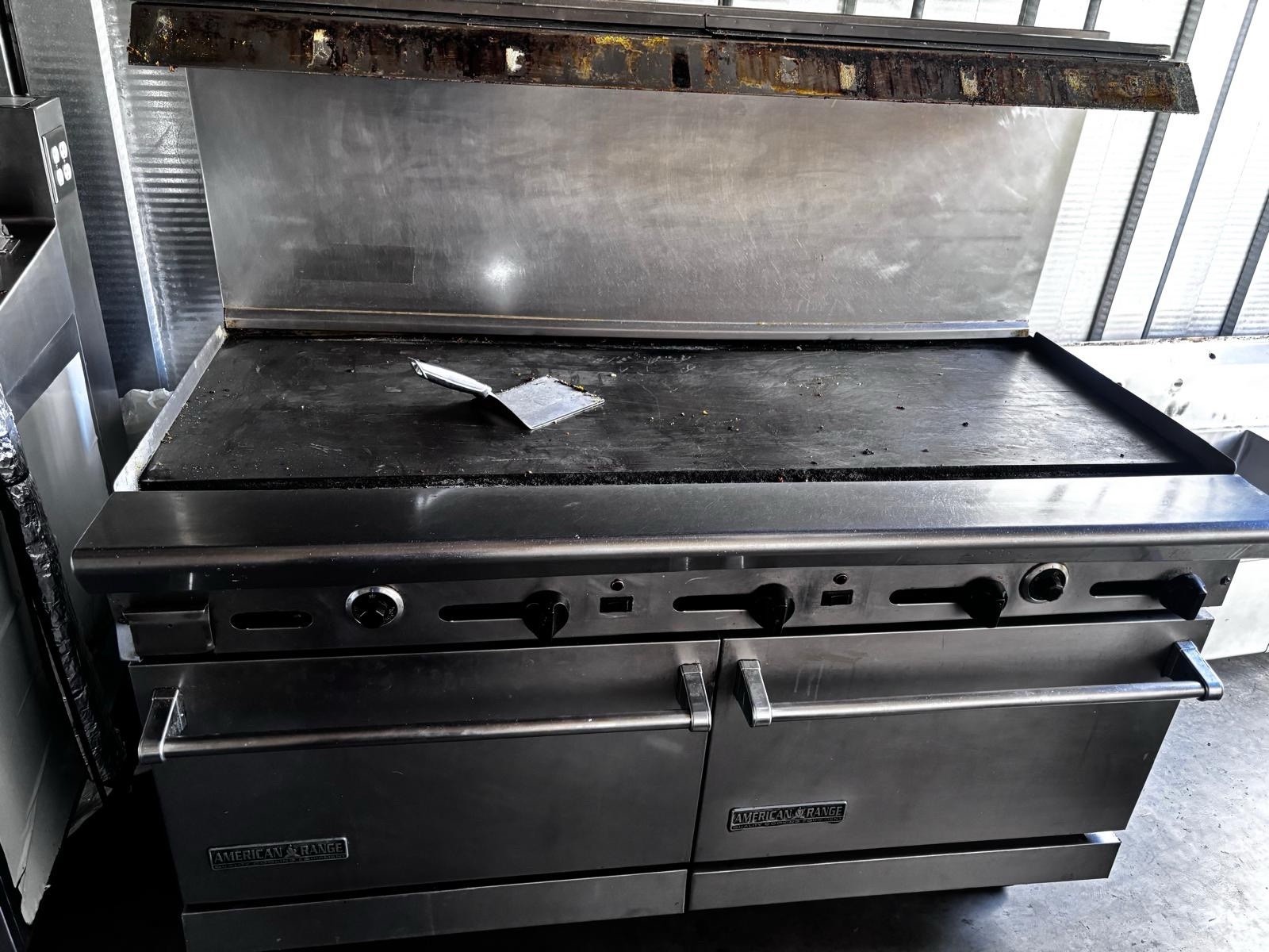 American Range 60 inch Heavy Duty Restaurant Range Griddle and 2 Ovens READ PLZ