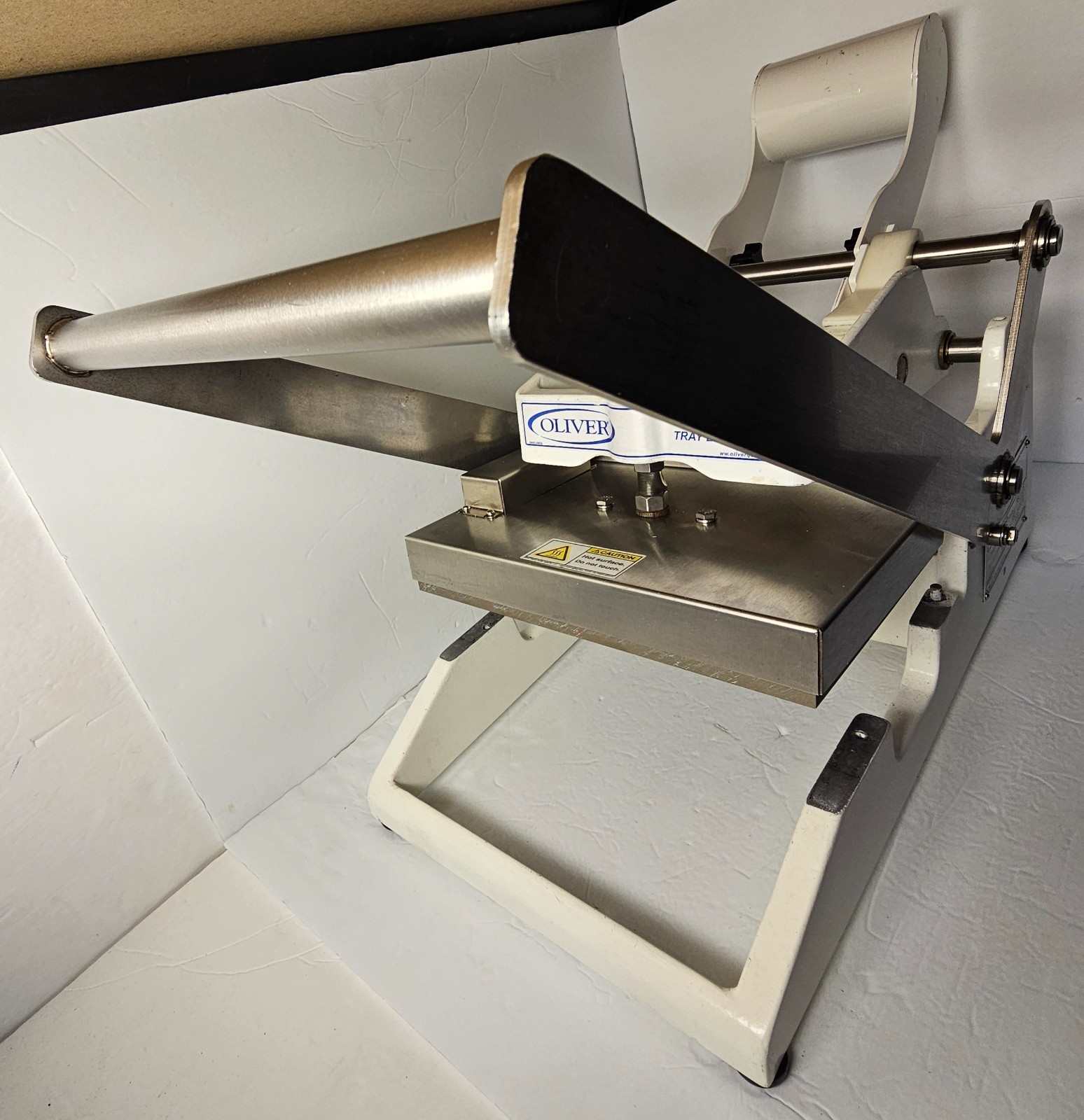 Oliver 1308N Manual Food Tray Lidder Sealer Heat Sealing System